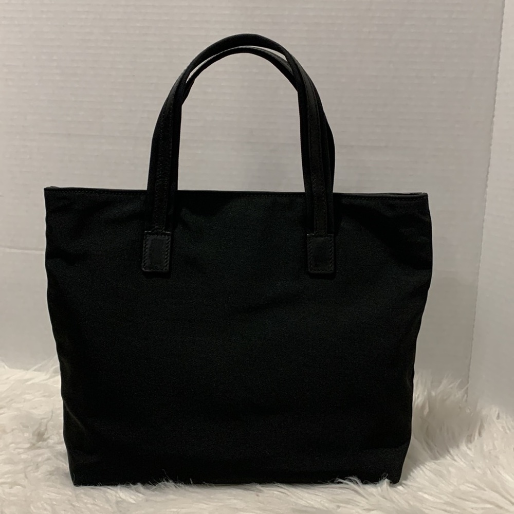 GUCCI  Black Hand Bag 2 zip Front Pockets Magnetic Top Closure - Picture 2 of 13